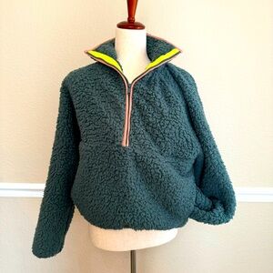 Express Fleece Pullover